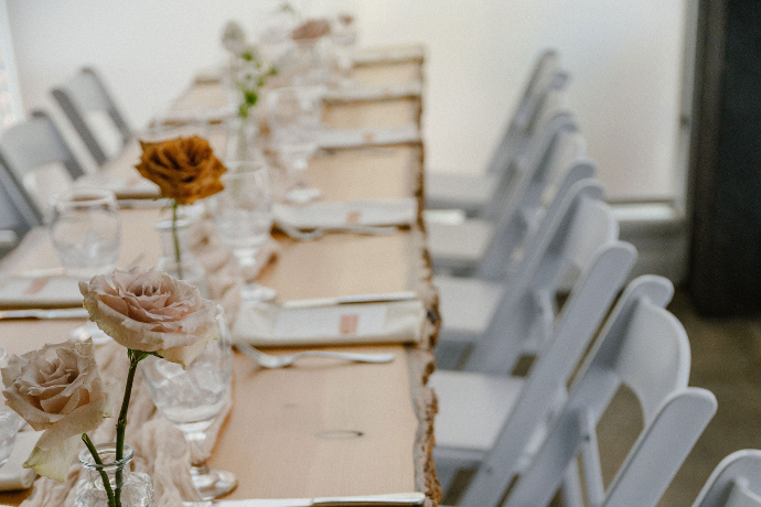 Light-colored floral table setup at FruitCraft San Diego